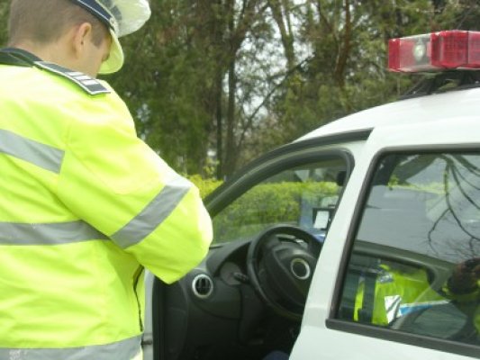 Prins la volan fără permis